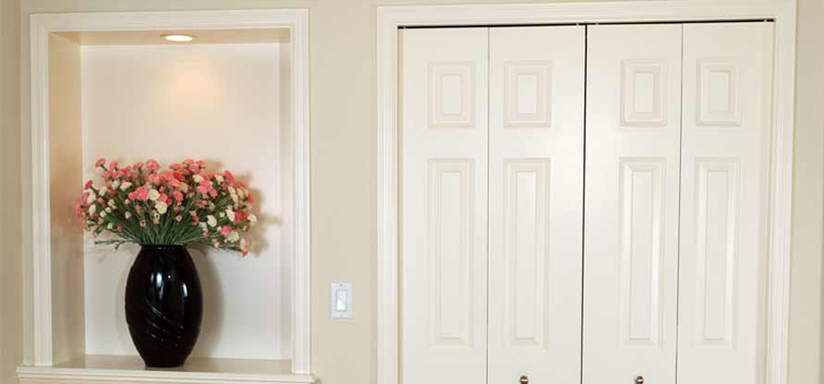 residential closet door repair in Lawndale
